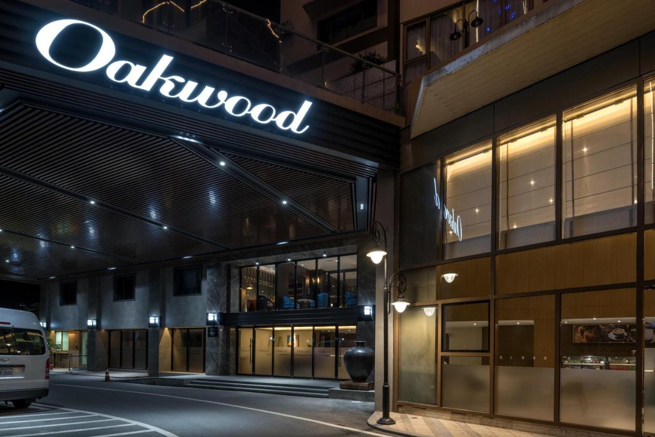Oakwood Premier Phnom Penh Hotel Exterior photo