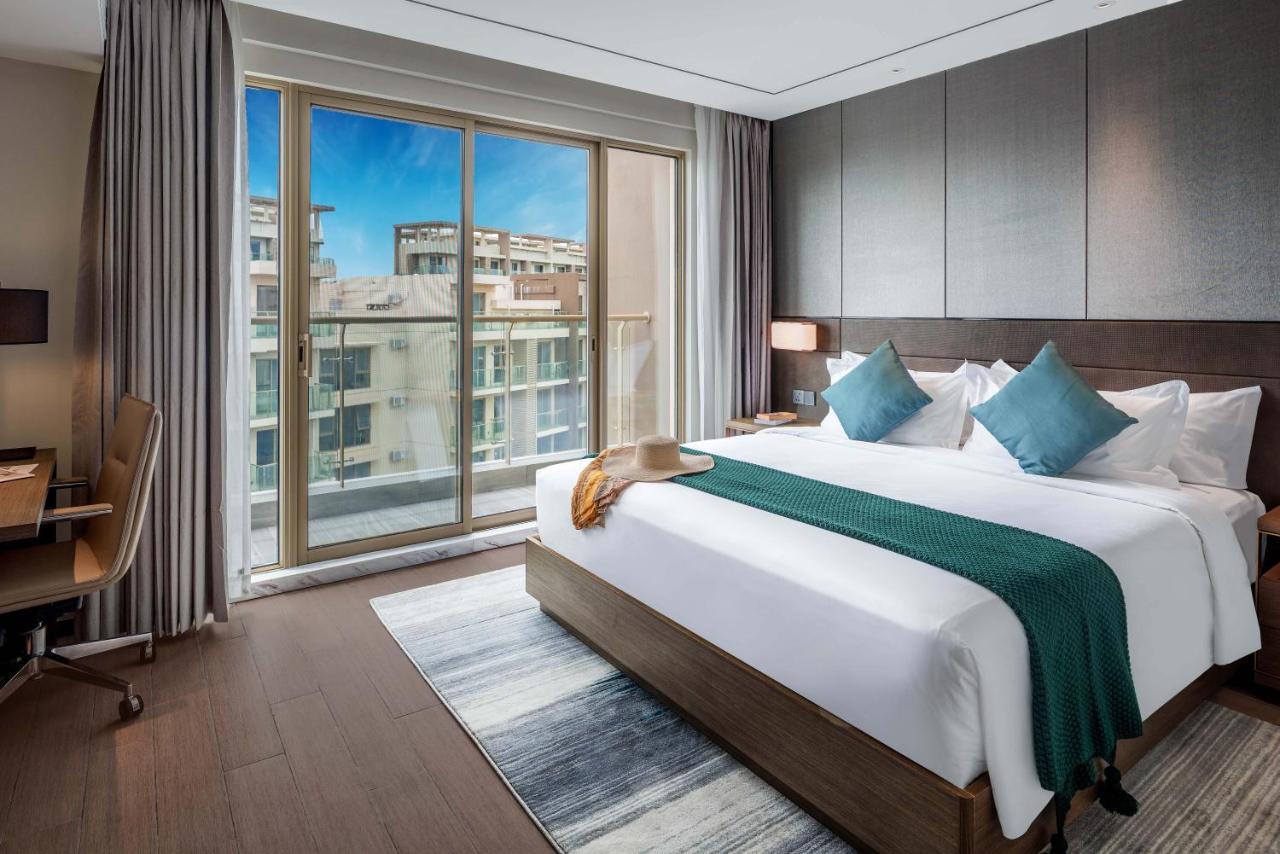 Oakwood Premier Phnom Penh Hotel Exterior photo