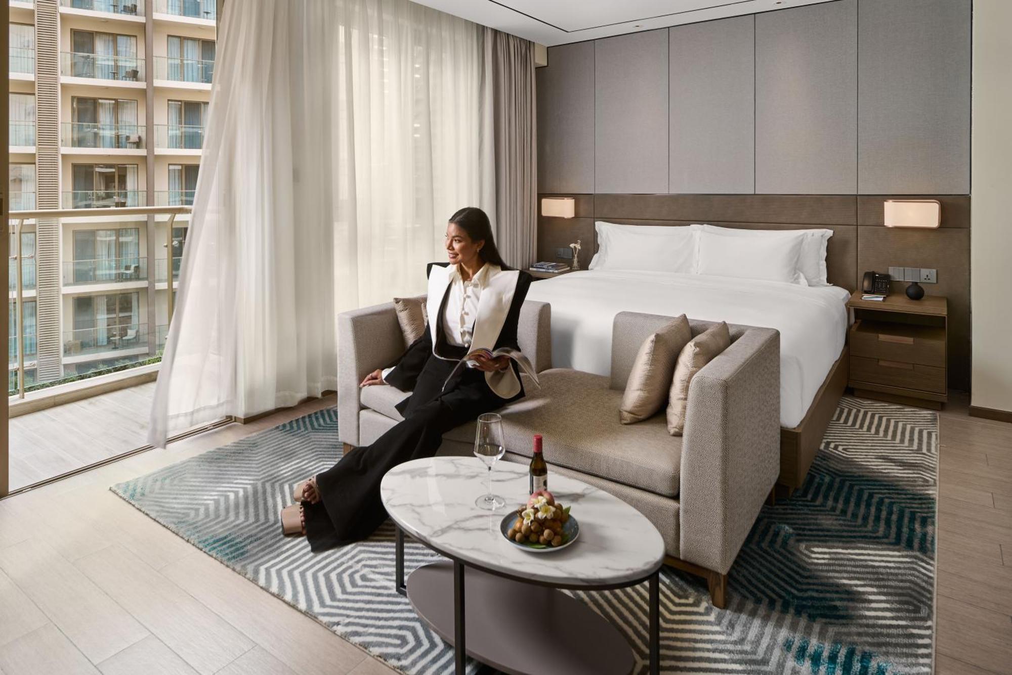 Oakwood Premier Phnom Penh Hotel Exterior photo