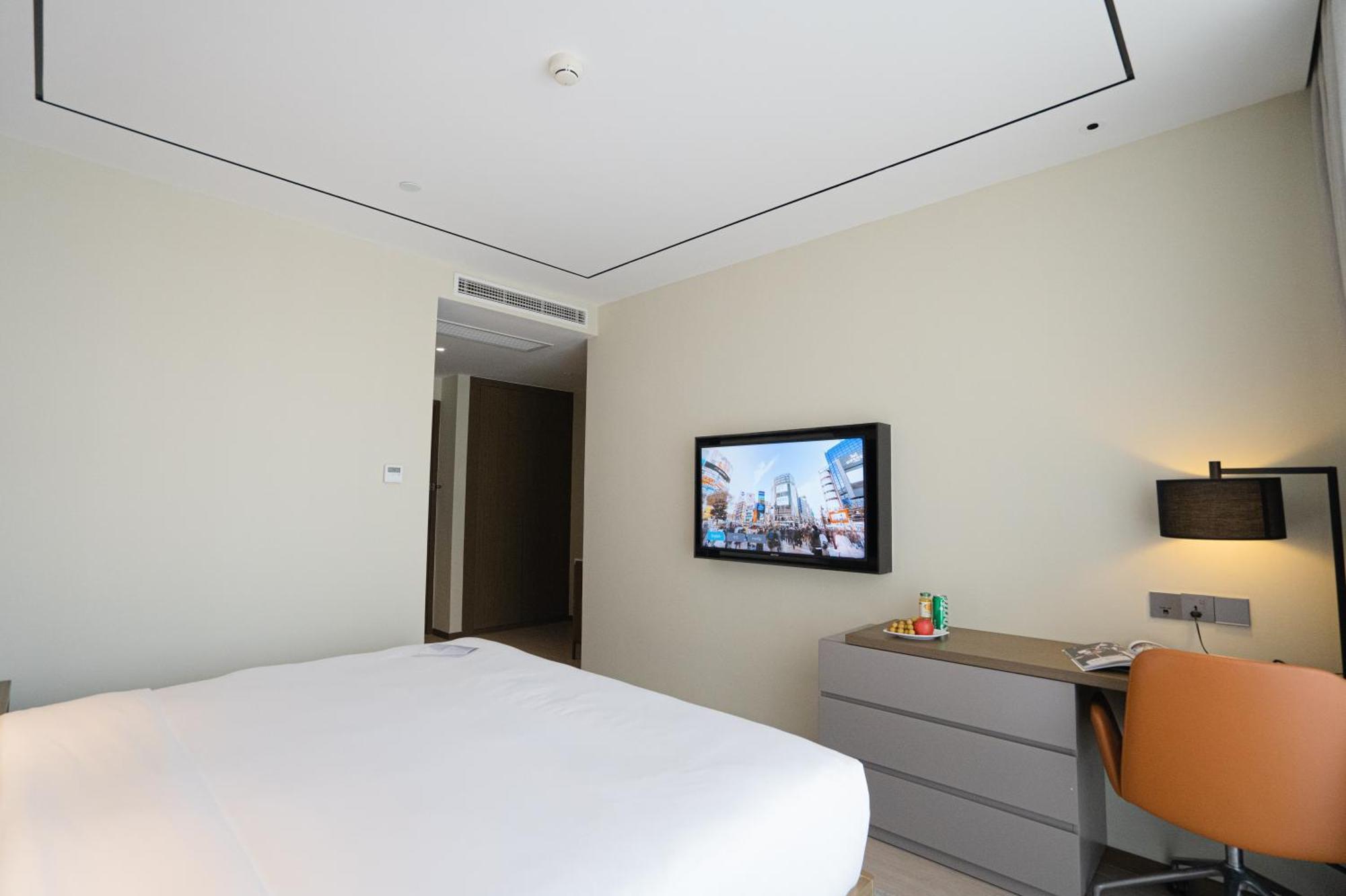 Oakwood Premier Phnom Penh Hotel Exterior photo